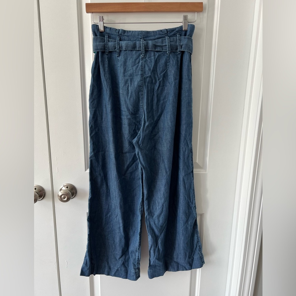Abercrombie & Fitch High Rise Cropped Wide Leg Belted Button Up Jeans | Medium - Picture 2 of 4